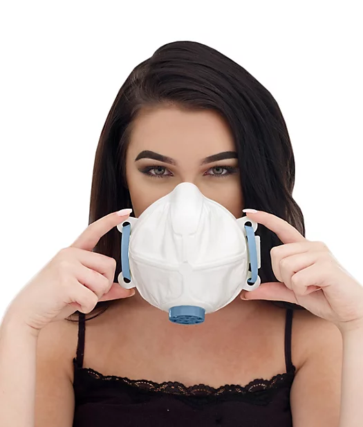 Reusable half-mask with non-replaceable filter